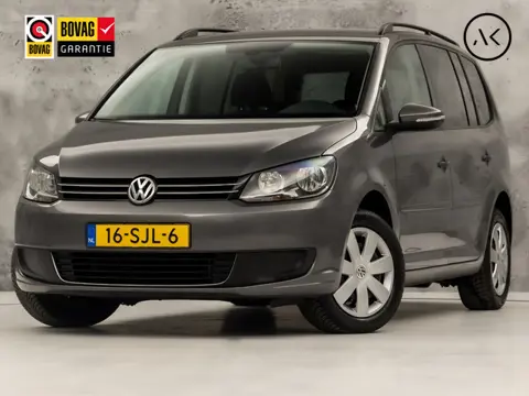 Volkswagen Touran 1.2 TSI Sport 7 Persoons (NAVIGATIE, CLIMATE, GETINT GLAS, SPORTSTOELEN, PARKEERSE