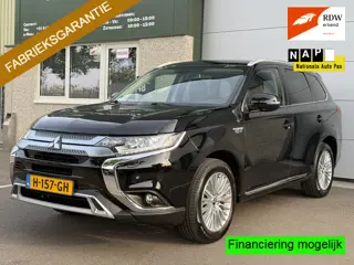 Mitsubishi Outlander 2.4 PHEV Pure Nap Carplay Keyless Camera Trekhaak Cruise Clima Nav