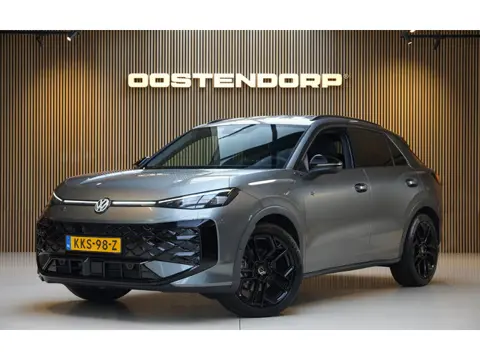 Volkswagen T-Roc 1.5eTsi/150pk DSG R-Line Blackstyle|2026|Trekhaak|PDC+Camera|19"York Black|Keyless|