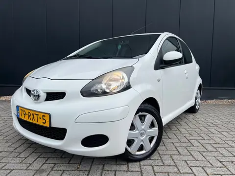 Toyota Aygo 1.0-12V Comfort Navigator Airco/Navi/Apk06-2027