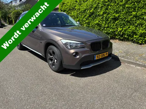 BMW X1 sDrive18i Executive | Clima | Navi | Trekhaak |