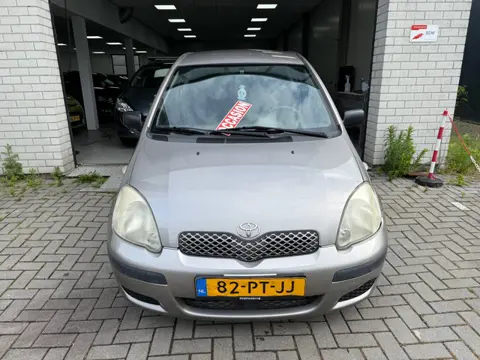 Toyota Yaris 1.0 VVT-i Idols