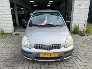 Toyota Yaris 1.0 VVT-i Idols