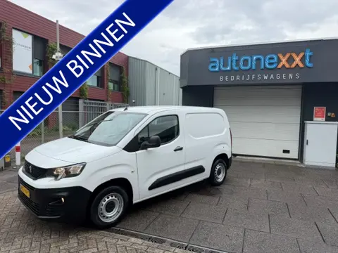 Peugeot Partner 1.5 BlueHDI Premium AIRCO I PDC I MULTIMEDIA I 1e EIGENAAR I COMPLETE ONDERHOUDSHIST