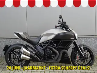 Ducati DIAVEL TITANIUM (bj 2016)
