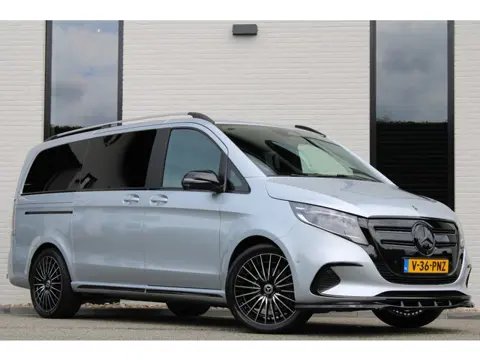 Mercedes-Benz EQV 300 L2 / AMG / Luchtvering / Dubbele Cabine / Black Edition / 360 Camera / Vol Opt