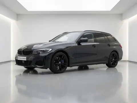 BMW 3 Serie Touring M340i xDrive | Panorama | Camera | Laser | Driving Assistant Professional