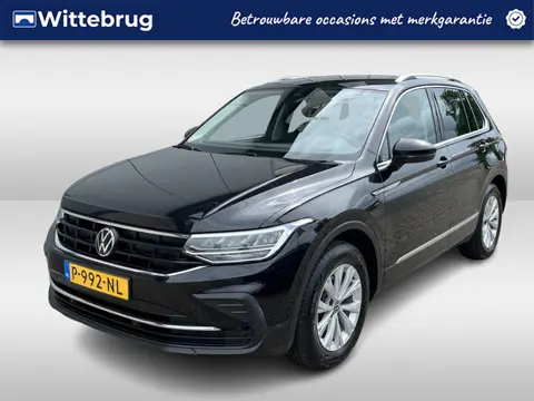 Volkswagen Tiguan 1.5 TSI Life Business / ADAPTIVE CRUISE/ APP-CONNECT/ PARK.SENSOREN V+A/ CAMERA/ S