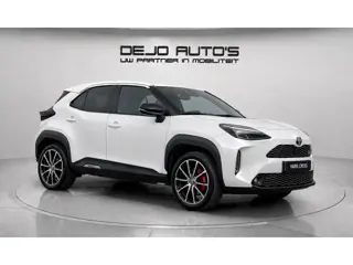 Toyota Yaris Cross 1.5 HYBRID GR-SPORT NAVI HEAD-UP PDC V+A WINTER PACK 18INCH