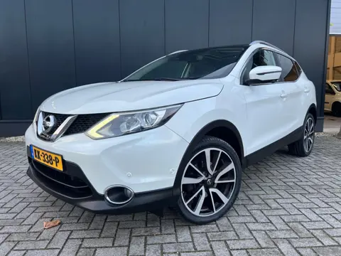 Nissan Qashqai 1.2 Tekna '16 OrgNl Leer/Navi/19'Lmv/Panodak