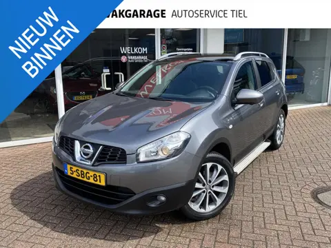 Nissan Qashqai 1.6 Connect Edition Panoramisch glazen dak, 360° camera, navigatie, zeer ruime auto +