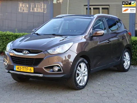 Hyundai Ix35 2.0i 4WD i-Catcher|Pano|Camera|Keyless|Leder|Trekhaak|2e Eigenaar