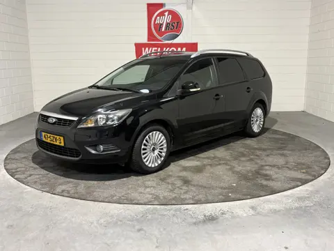 Ford FOCUS Wagon 1.6 Comfort, Lage km stand, NL auto, Airco, Cruise, Trekhaak, Pioneer radio, Volled