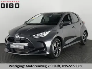 Toyota Yaris 1.5 HYBRID DYNAMIC PACK GARANTIE 2035 !! BIJNA NIEUW. CAMERA. APPEL/ANDROID/ ADAPTIVE