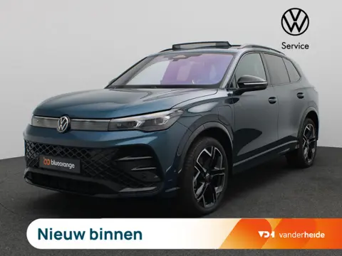 Volkswagen Tiguan 1.5 eHybrid R-Line Edition 204PK DSG Panoramadak, Trekhaak, Black Style, Head-Up D