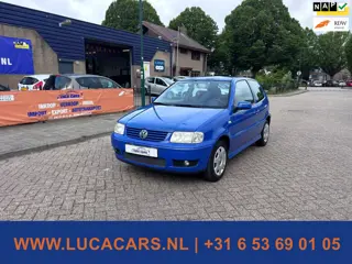 Volkswagen Polo 1.4-16V Trendline NIEUWE APK!