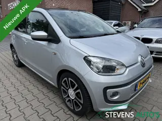 Volkswagen up! 1.0 high up! 75PK NIEUWE APK / SCHUIF.KANTELDAK / STOELVERW. / C