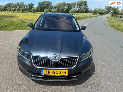Skoda Superb Combi 1.6 TDI Style Business(( EURO 6 / PANO/ navi/BTW-AUTO
