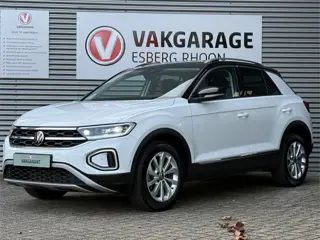 Volkswagen T-Roc 1.5 TSI Style FACELIFT,DSG,CAMERA,TREKHAAK,