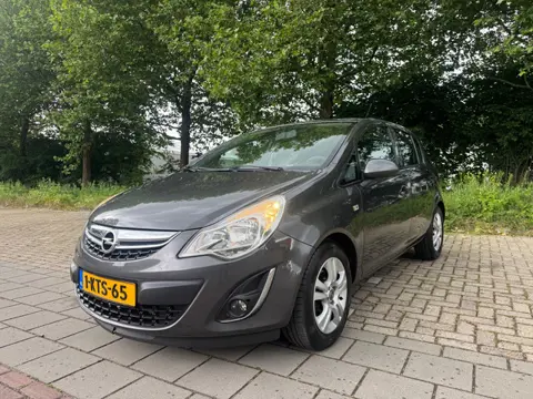 Opel Corsa 1.2-16V Cosmo