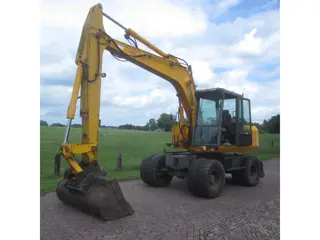 Sennebogen Mobiele kraan- Graafmachine SM13. (bj 1994)