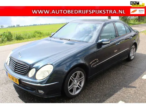 Mercedes-Benz E-klasse 240 Avantgarde // AUTOMAAT //
