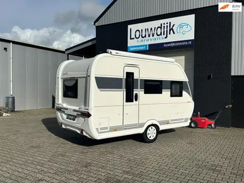 HOBBY On Tour 390 SF ’25 (Vastbed, Treinzit)