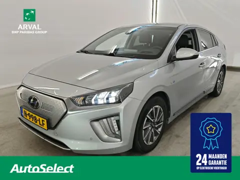 Hyundai IONIQ EV 38 kWh 136pk Premium Sky | SOH 100% | Schuifdak | Leder | Stuur- en Stoelverwarming