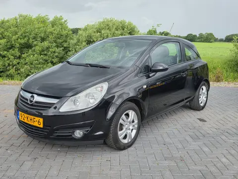 Opel Corsa 1.2-16V Enjoy 2009 Nieuwe APK!