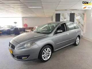 Fiat Croma 2.2 16V Corporate Apk Nieuw,Cruise,Clima,Parksensoren,N.A.P,Lm velgen,Trekhaak,2 sleutels