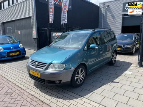 Volkswagen Touran 1.6-16V FSI Trendline Automaat Trekhaak NAP APK