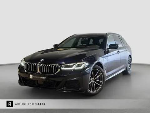 BMW 5-serie Touring 530e M-Sport | Trekhaak | 360 | ACC | Dealer onderhouden | Elektrische achterkle