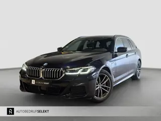 BMW 5-serie Touring 530e M-Sport | Trekhaak | 360 | ACC | Dealer onderhouden | Elektrische achterkle