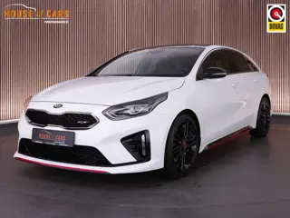 Kia ProCeed GT 1.6 204pk T-GDi |pano|Navi 10,25"|JBL|Apple carplay|blind spot|camera|el. achterklep|