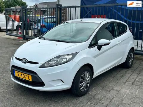 Ford Fiesta 1.25 Titanium / AIRCO / STOELVERWARMING / ELEKTRISCHE RAMEN