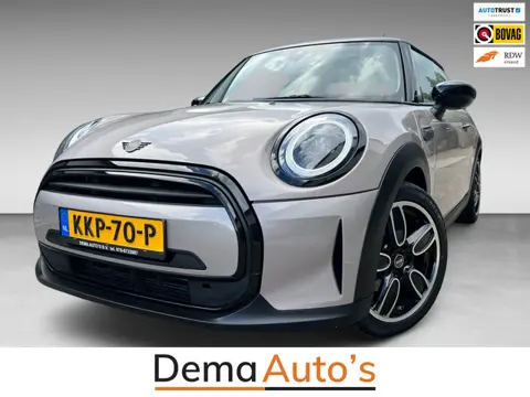 Mini 3-Deurs 1.5 Cooper Camden Edition 136PK 17''DAB/ NAVI/CRUISE/ECC/PDC/CARPLAY/SPORTSTOELEN///