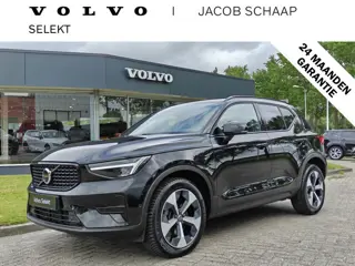Volvo XC40 B3 180PK Plus Dark | H&K | Elektr. Stoelen | verw. Voorstoelen | ACC | 19''