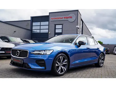 Volvo S60 2.0 T4 R-Design | Luxe R-design stoelen | Trekhaak | Memory stoelen | Camera | Carplay