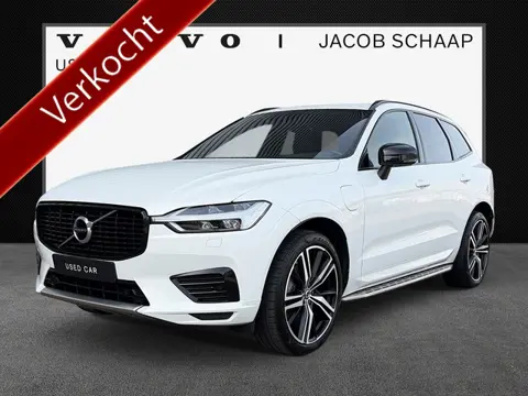 Volvo XC60 T6 Plug-In R-Design / 21 Velgen / Treeplanken / Sport stoelen /
