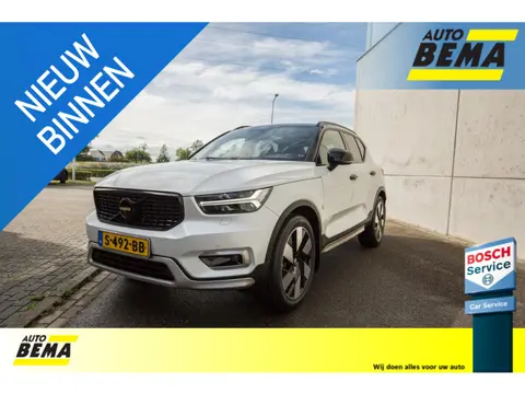 Volvo XC40 2.0 T4 R-Design
