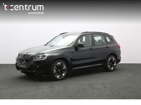 BMW iX3 High Executive 80 kWh 286 PK, SOH 99 %, Panoramadak, Driving Ass. Prof, 360 Camera, Head-Up,