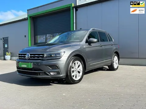 Volkswagen Tiguan 1.4 TSI ACT Highline| Luxe, Stijl en Comfort| Automaat| Cruise| Carplay| Trekhaak|