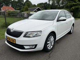 Škoda Octavia 1.2 TSI Greentech Ambition Businessline ECC/NAVI/PDC