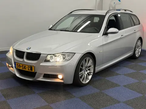 BMW 3-serie Touring 325i High Executive / ZEER NETTE AUTO / NAP / NIEUWE KETTING-SET