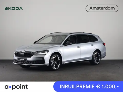Skoda Superb Combi Sportline Business PHEV 1.5 TSI 204 pk 6 versn. DSG | Panoramadak | Wegklapbare t