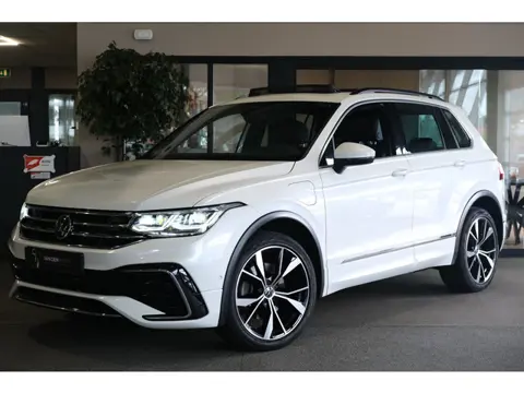 Volkswagen Tiguan 1.4 TSI eHybrid 2x R-Line 245PK Pano Led Navi Cam ACC Virtual