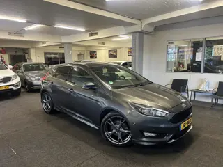 Ford Focus 1.0 Trend*ST-Line*Automaat*Sport*VOL!*