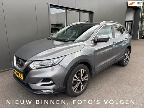 Nissan Qashqai 1.2 Automaat N-Connecta / Camera / Panoramadak / Dealer Onderhouden!