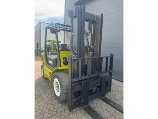 Clark CMP50L 5 ton LPG heftruck (bj 2005)