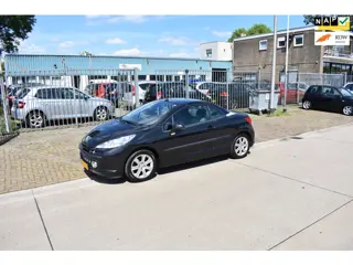 Peugeot 207 CC 1.6 VTi Première